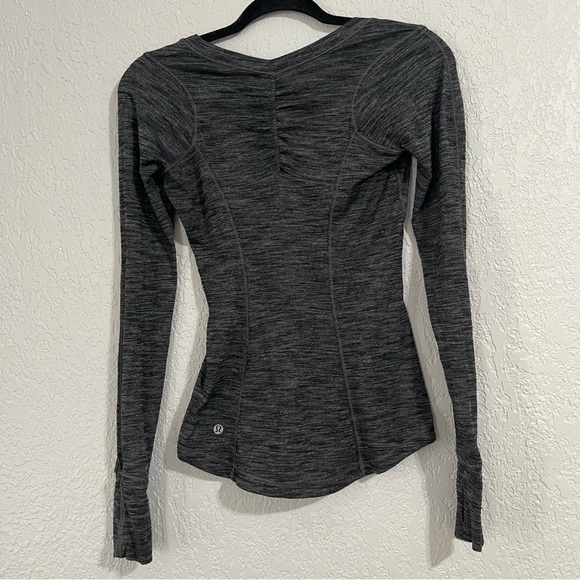 Lululemon 5 Miles Long Sleeve Heathered Black Size 2/4 - Picture 5 of 10
